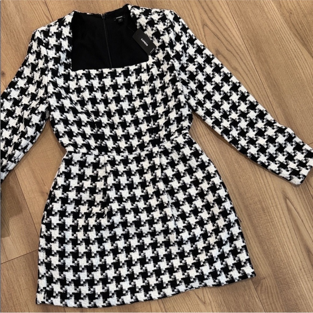 Express Houndstooth Long Sleeve Mini Dress - Black & White - Picture 5 of 8